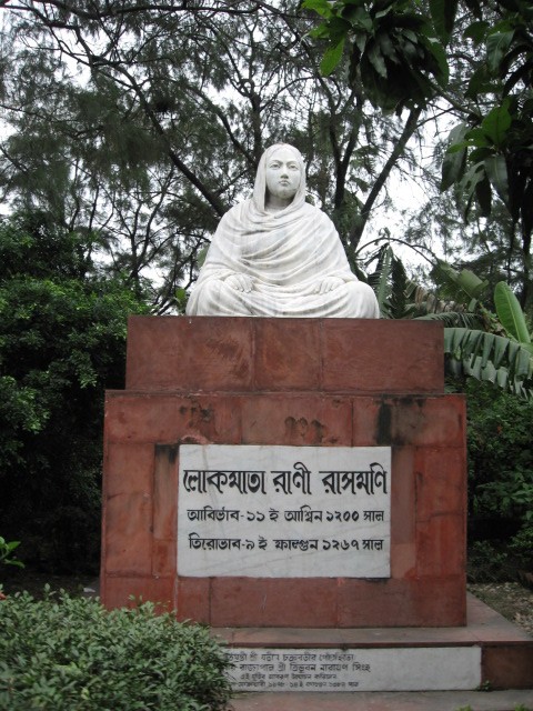 Statue of Rani Rashmoni at Esplanade, Kolkata