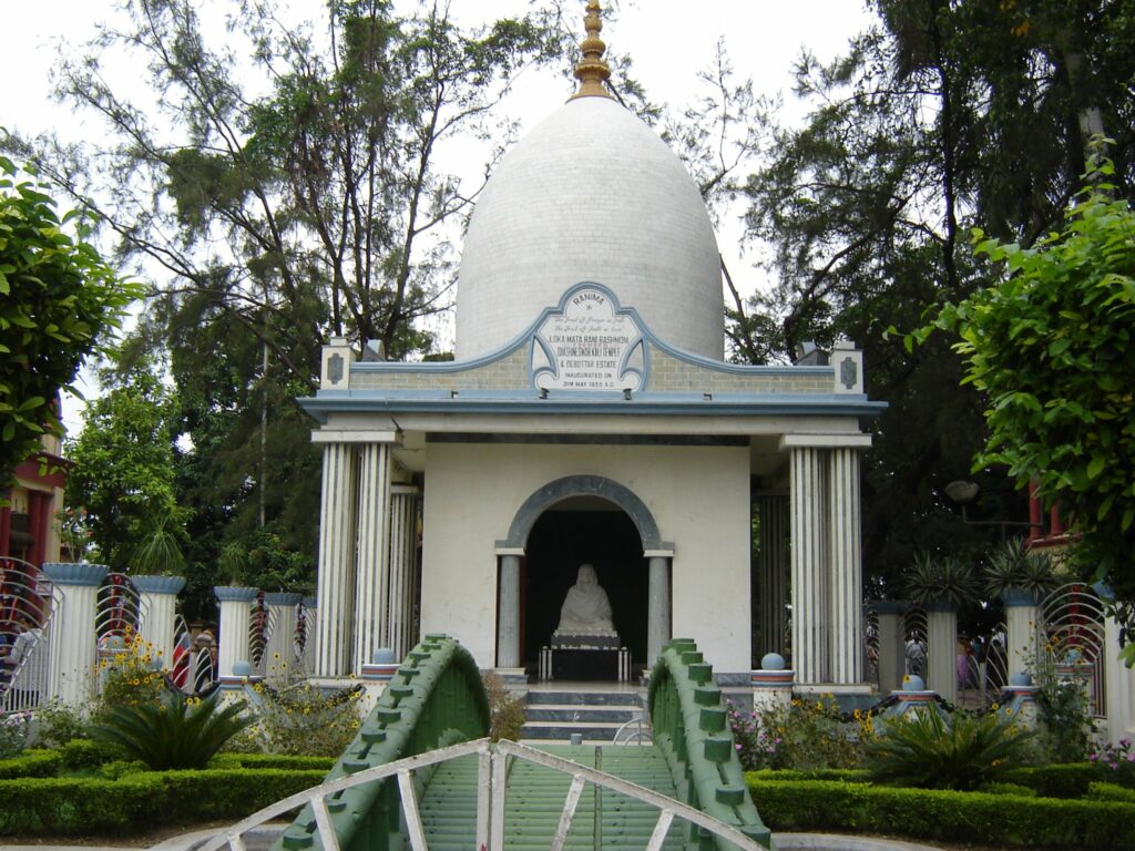 Shrine dedicated to Rani Rashmoni within the precincts of Dakshineswar Kali Temple